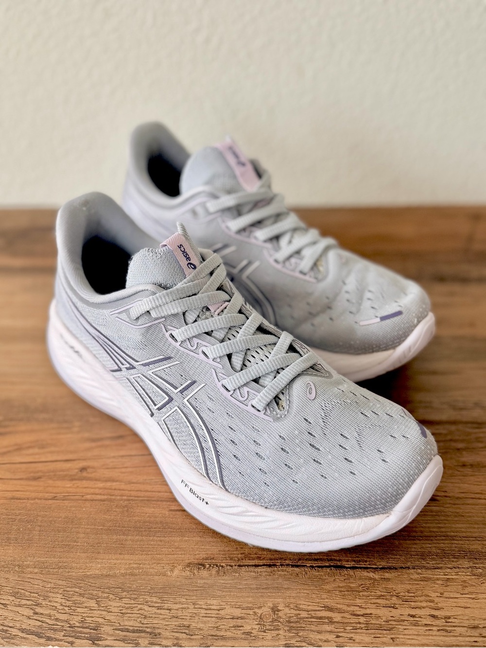 Asics Women's Light Gray and White Running Shoes - Picture 2 of 11